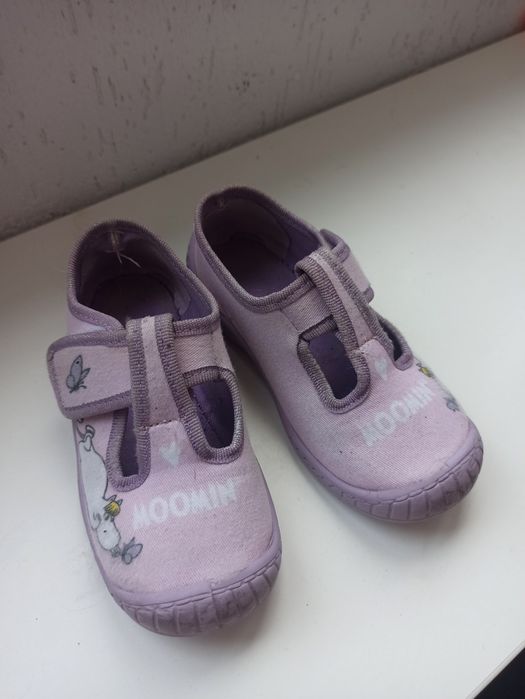 Перевзуття, тапочки в садочок