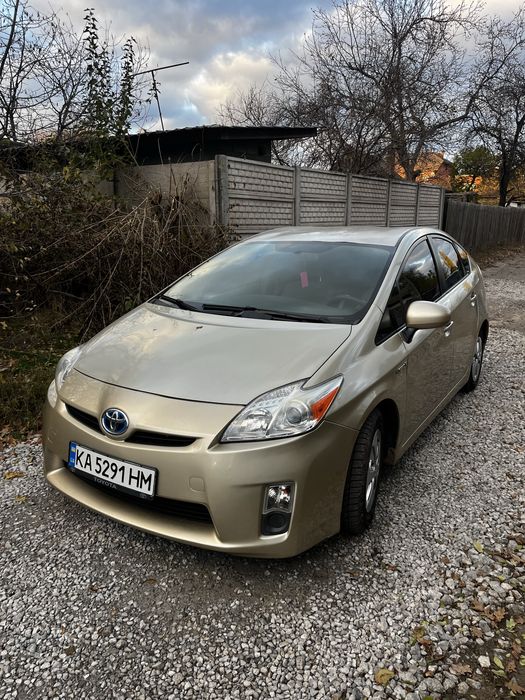 Сдам в аренду Приус 30 на газу!