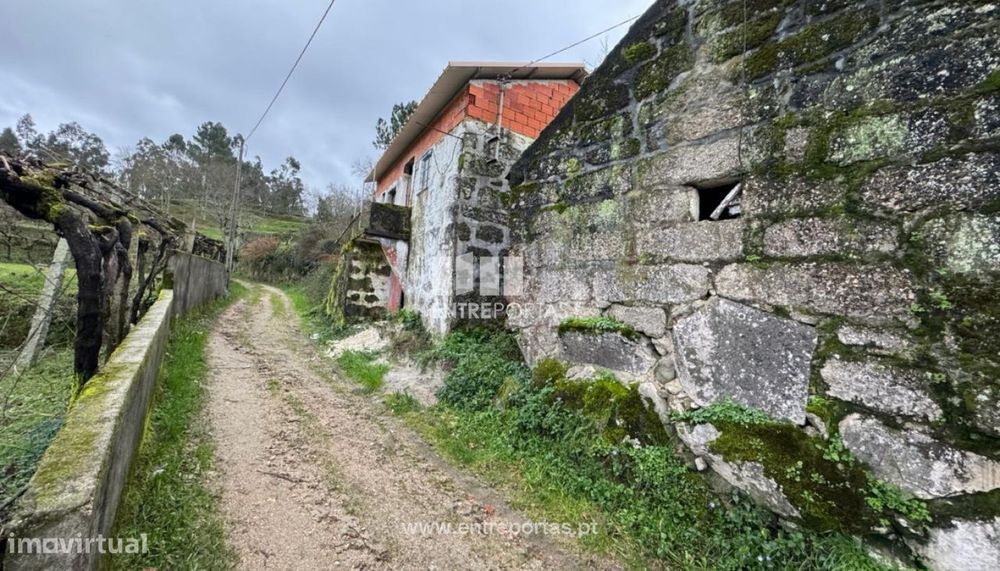 Venda Moradias para reconstrução, Avessadas e Rosém, Marco de Canav