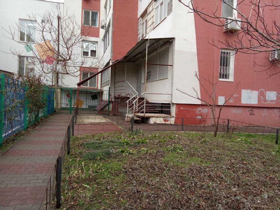 Продам помещение под бизнес на ул. Высоцкого