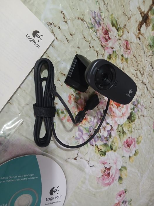 Нова вебкамера Logitech HD Webcam c310