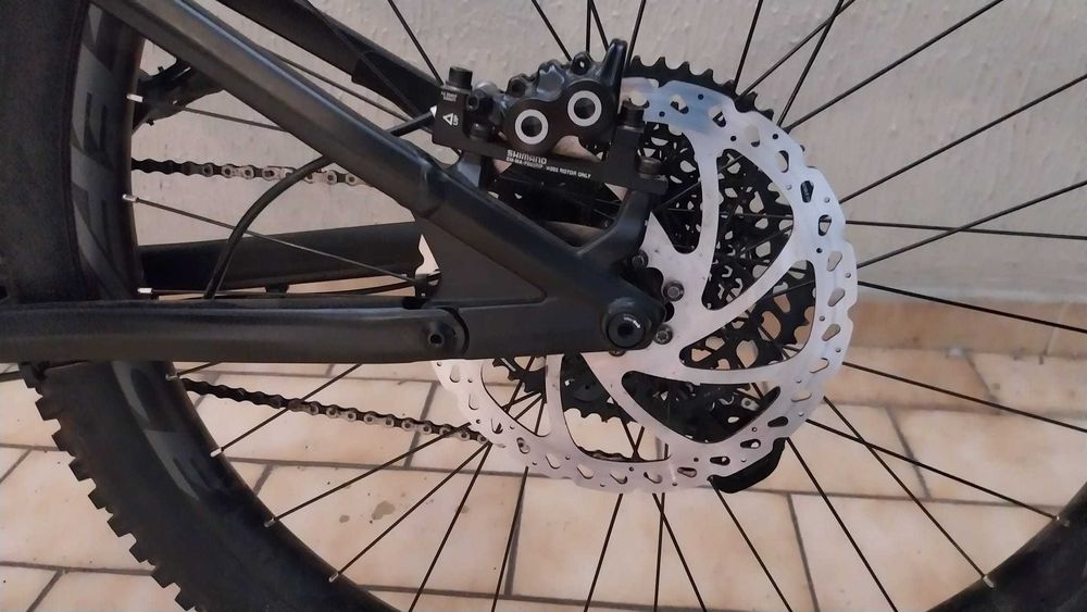 Bicicleta Enduro BTT Vitus 29" / 27,5"