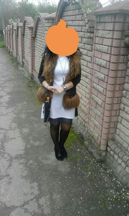 Меховая жилетка з енота