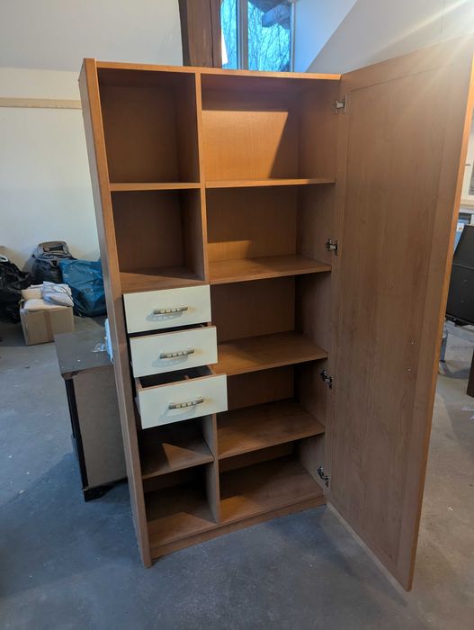 Regał / Słupek/ Komoda wysoka / Szafa