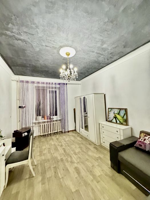 Продается 2- х  комн. квартира Правый берег