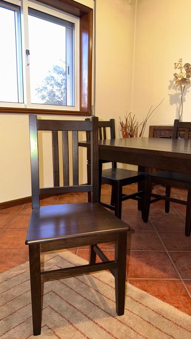 Mesa de jantar em madeira de carvalho com 6 cadeiras