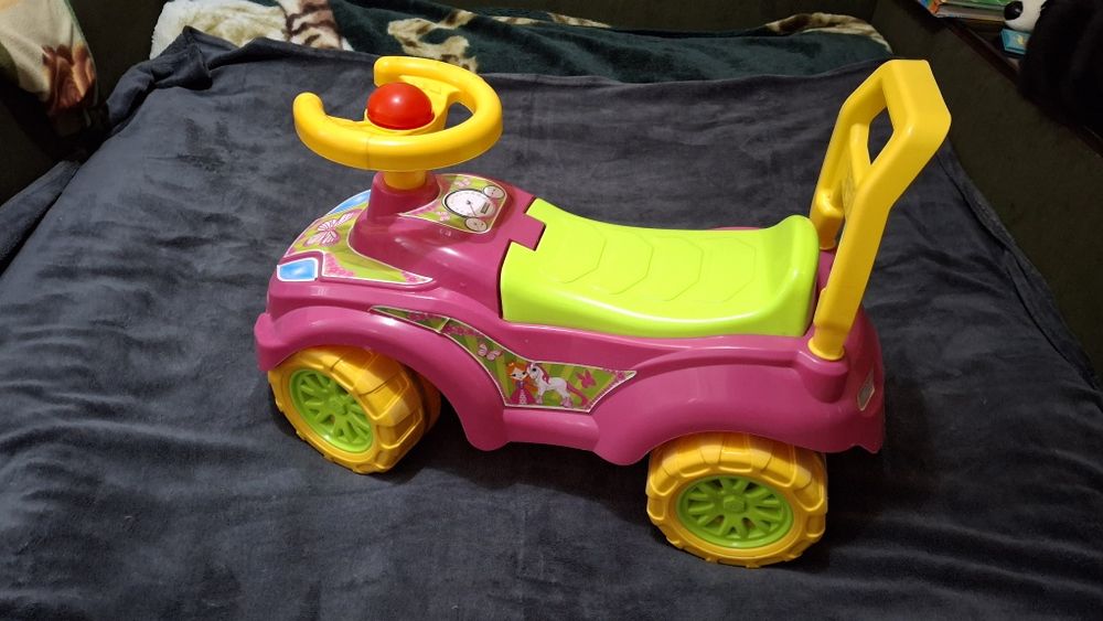 Машинка толокар для дівчинки 1,5-3,5роки