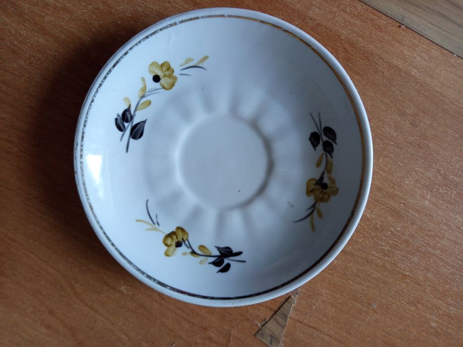 Наборы, тарелки , блюдце антиквариат