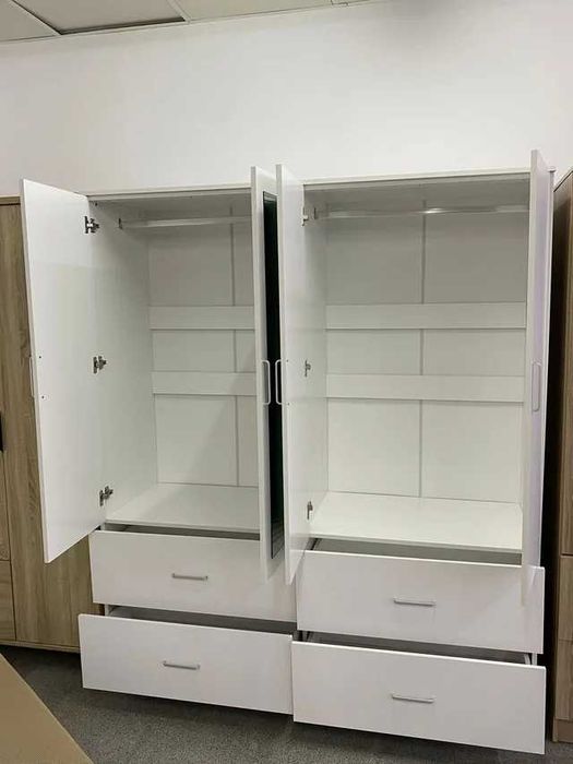 Roupeiro branco de 4 portas - envio grátis - Promoção