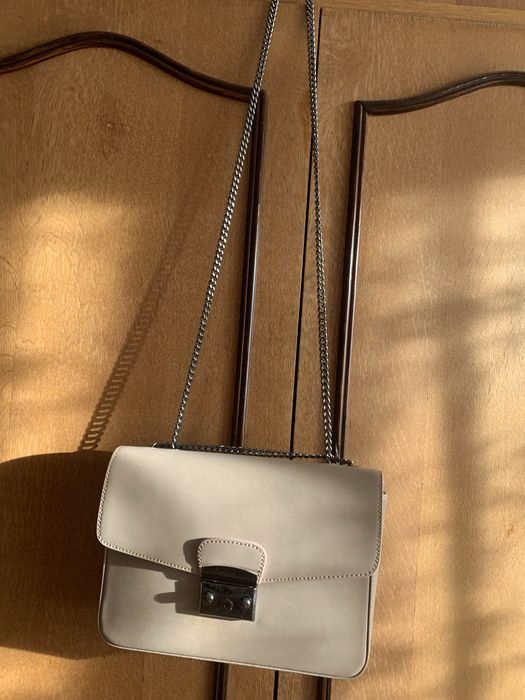 Продам сумочки різні