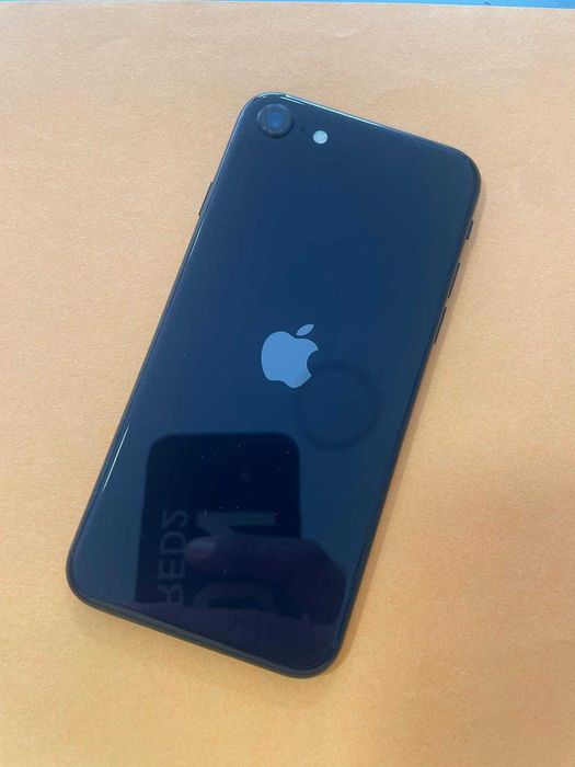 iPhone SE 2022 (3 Gen) 64GB Bateria 99% Saúde Processador A15 Bionic