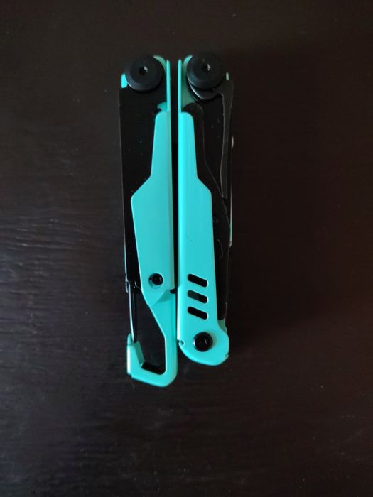 Продам мультитул Apro