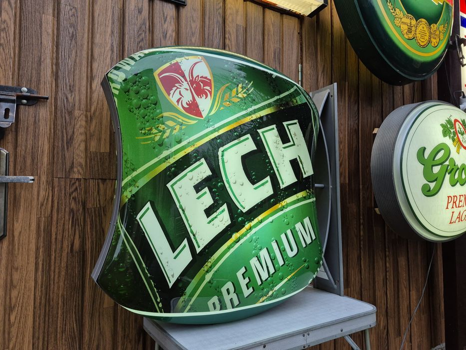 Neon  reklamowy podświetlany kolekcjonerski