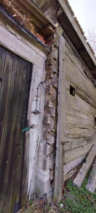 Stara stodoła do rozbiórki