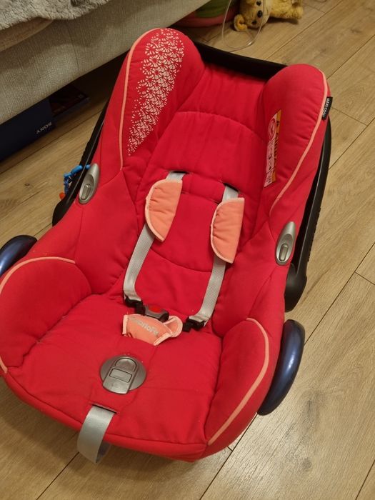 Fotelik nosidełko Maxi cosi cabrio fix