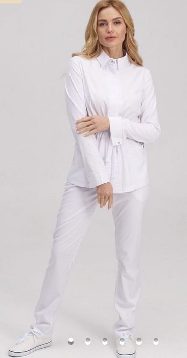 Медичний костюм білий халат