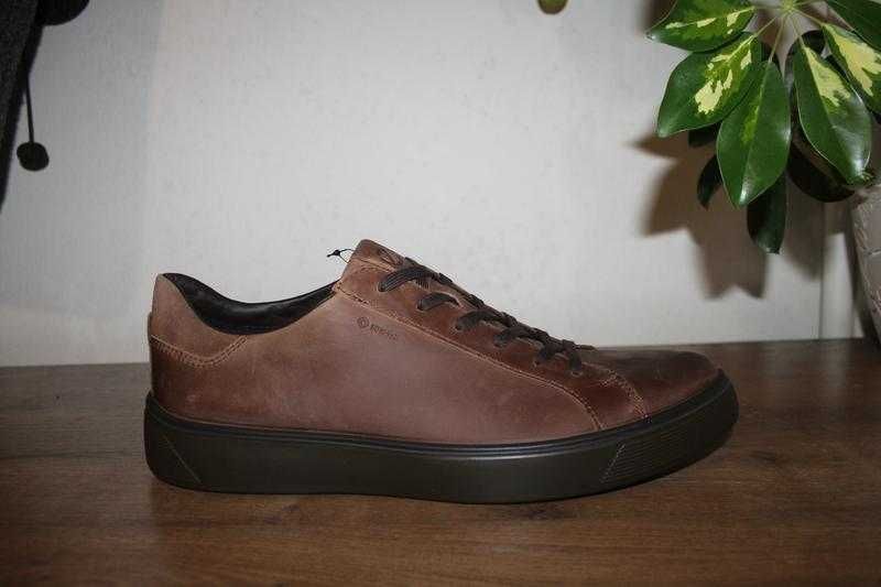 Шкіряні кеди Ecco Street Tray Gore-tex 46 розмір