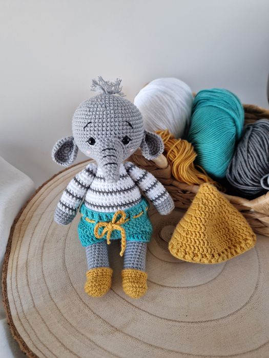 Słonik na szydełku, handmade