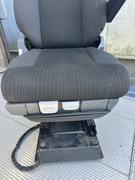 Пневмосидіння Man Daf Mercedes