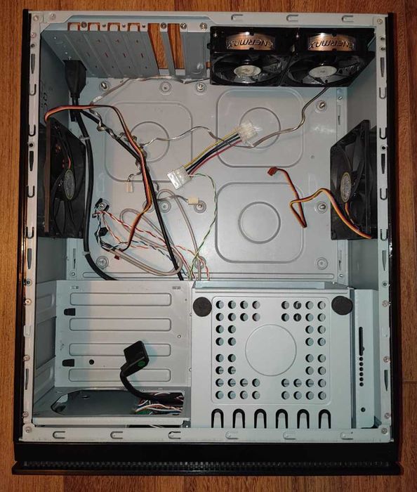 Obudowa HTPC ATX NOX Media II + wentylatory