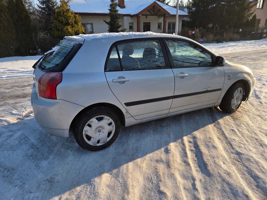 Toyota corolla e12 klimatyzacja sprawna jeżdżącą
