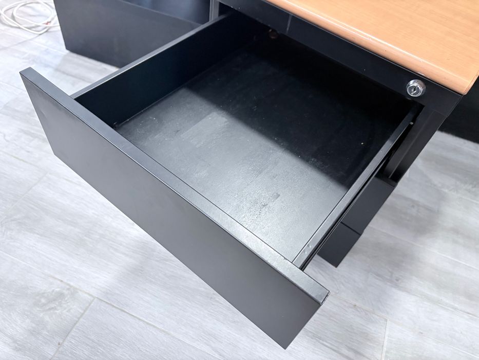 Armario 3 Gavetas Branco e Boa Condição