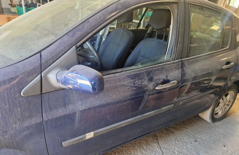 Renault Clio para peças