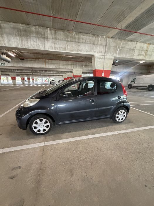 Peugeot 107 em bom estado de mecanica