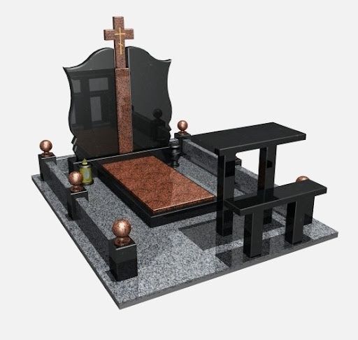 Пам'ятник  .    .