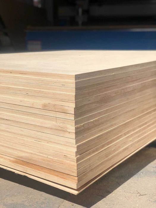 Arkusz sklejki liściastej 1525x1525x12 mm brzozowa płyta