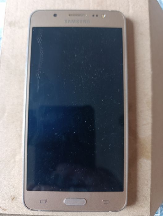 Продам телефон самсунг