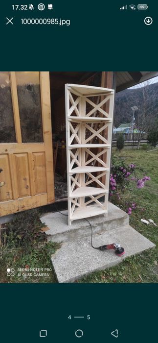 Єтажерка етажерка вироби з дерева.