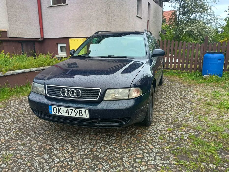 Audi A4 1.9TDI, sprawna klimatyzacja