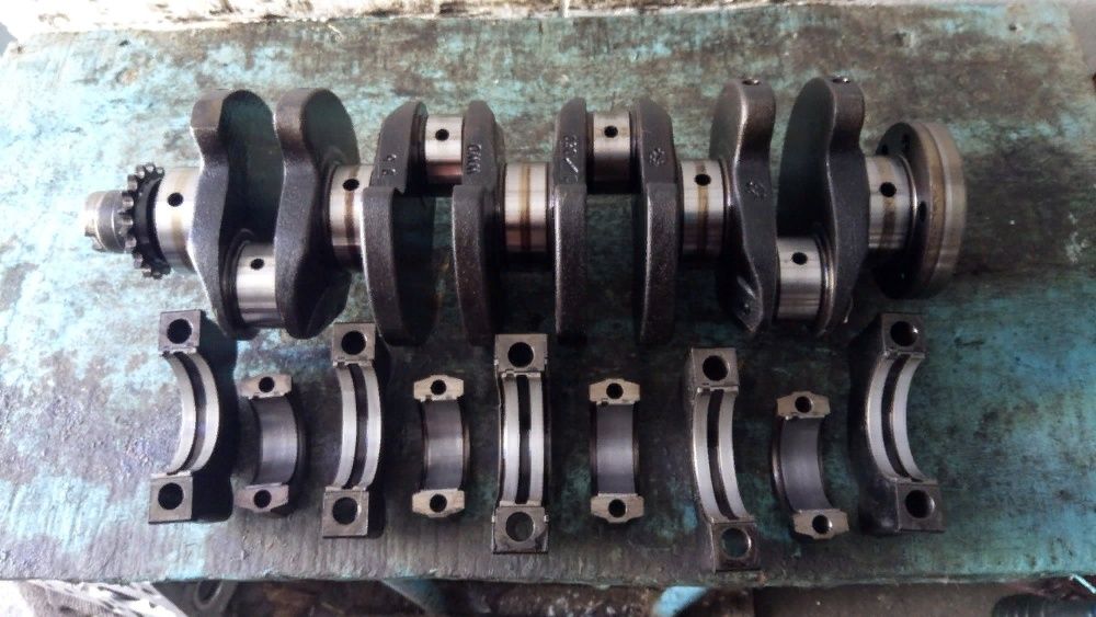 Двигатель мотор коленвал гольф 2 (1.3)