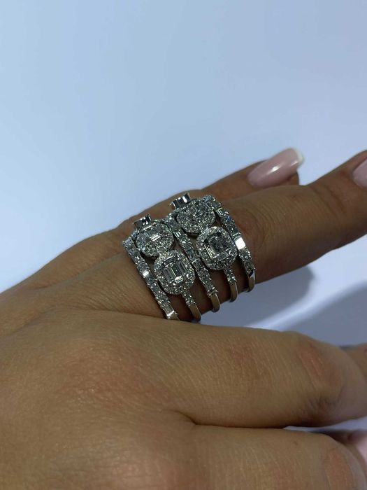 Pierścionek Infinity bagiety 3.39 CT