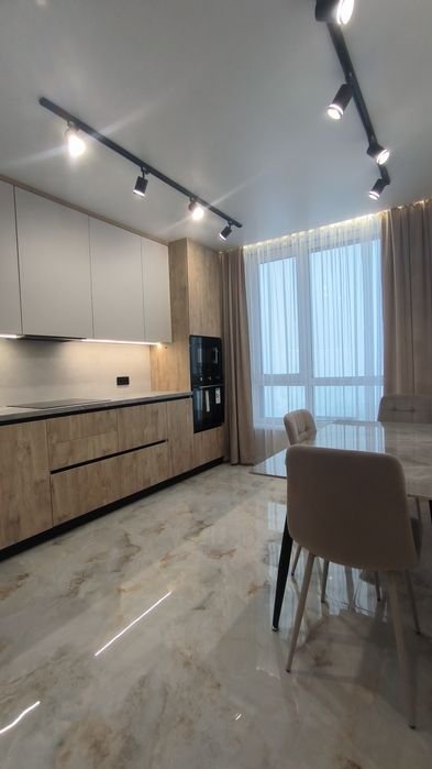 Однокімнатна квартира біля ТРЦ  Велес / вул.Вовчинецька