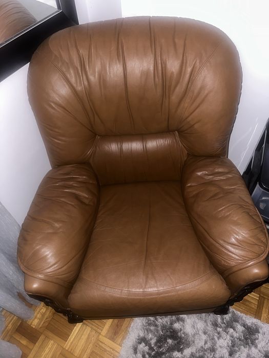 Conjunto de 1 sofas e 2 poltronas  em otimo estado
