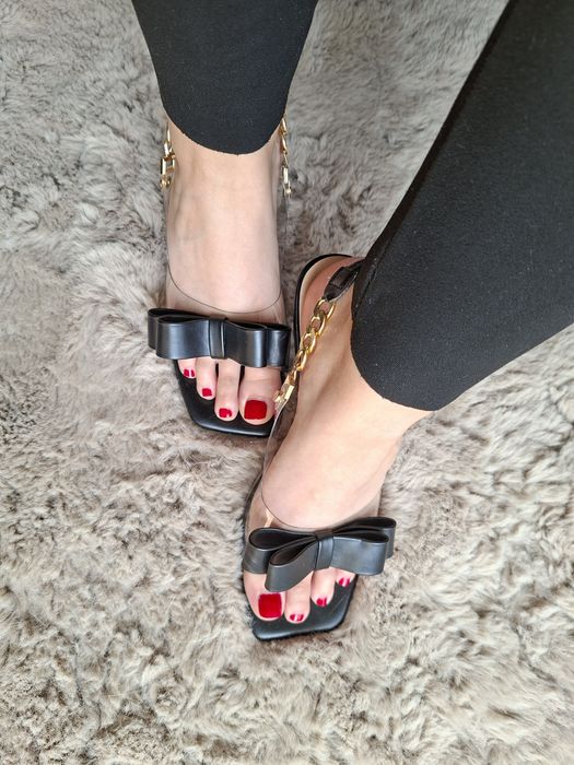 Sprzedam buty na szpilce