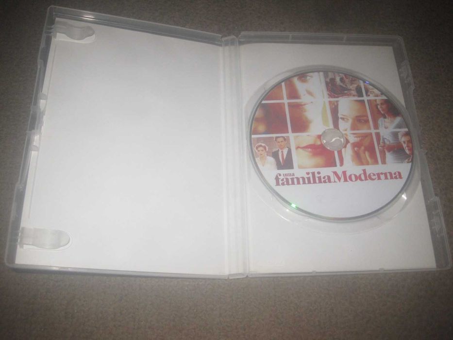 DVD "Uma Família Moderna" com Riccardo Scamarcio