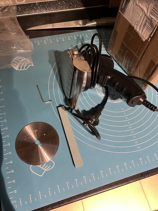 Електричний ніж  для шаурми або кебаба