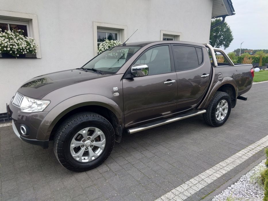Pickup MITSUBISHI L200.2,5 TDI 4x4 Automat