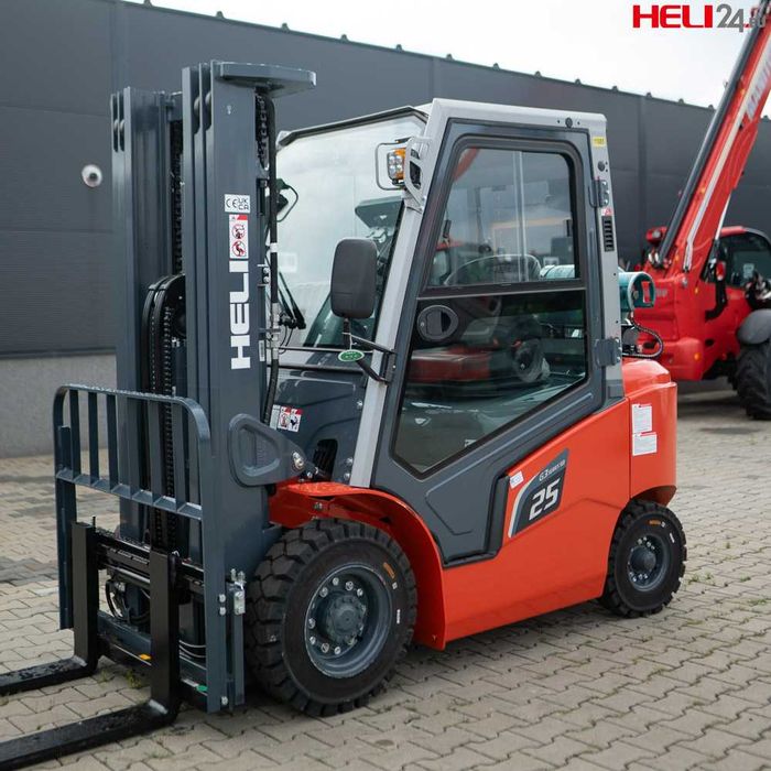 Nowy wózek widłowy Heli CPYD25 triplex, kabina