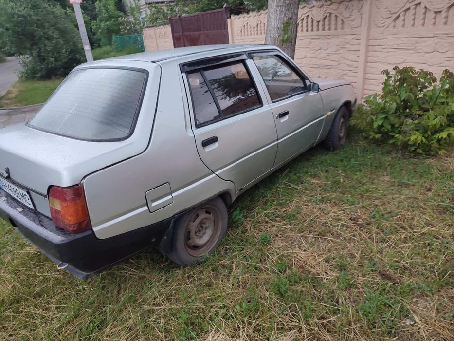 Заз        Славута
