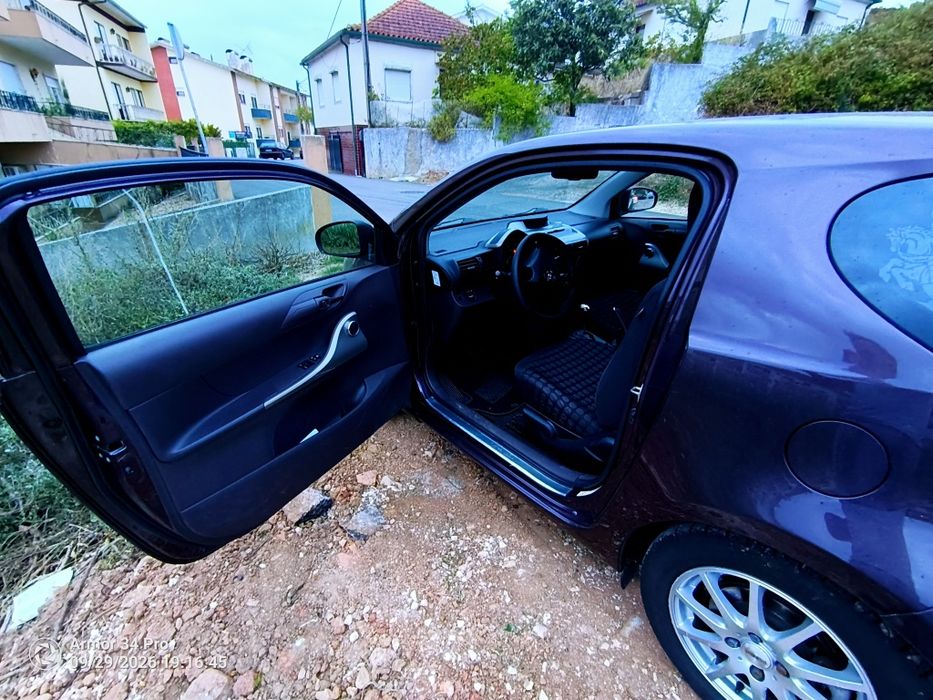 Toyota IQ impecável automático