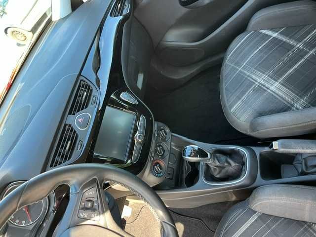 Opel Corsa — fotografia 7