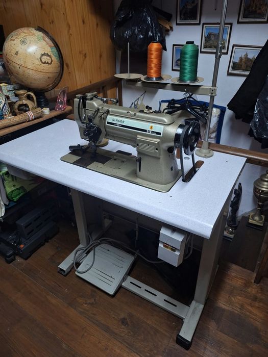 Máquina costura Profissional Singer 212 U543A