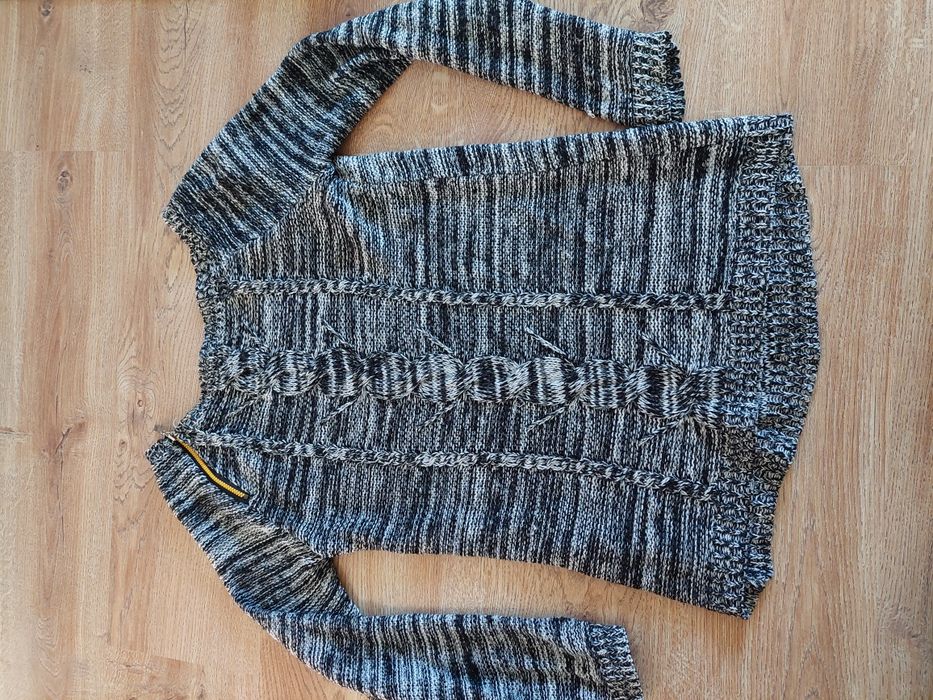 Sweter dzianinowy S/M