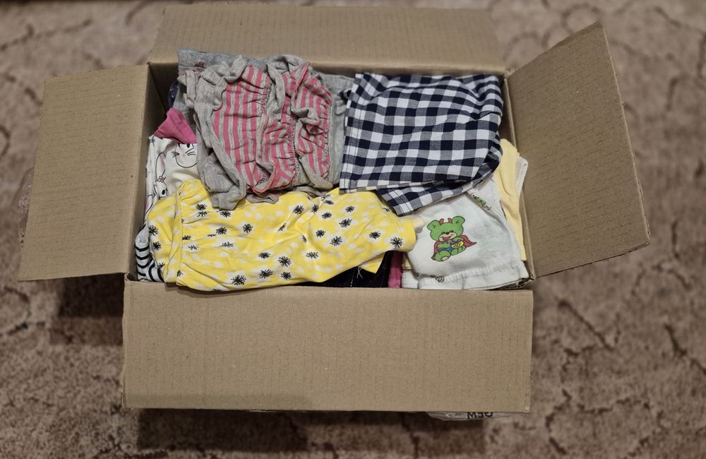 Віддам дитячі речі