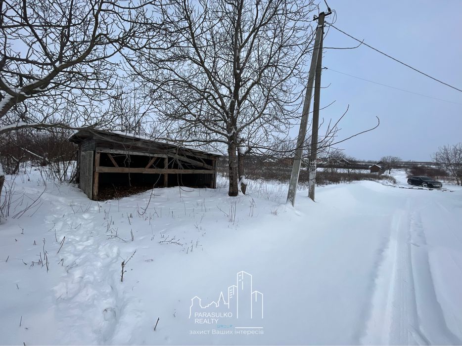 Продам рівну земельну ділянку під будівництво