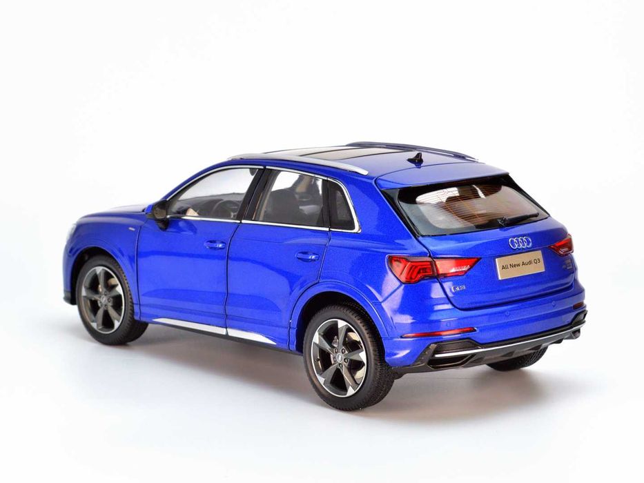 Колекційна модель FAW Audi Q3 (1:18) Синя